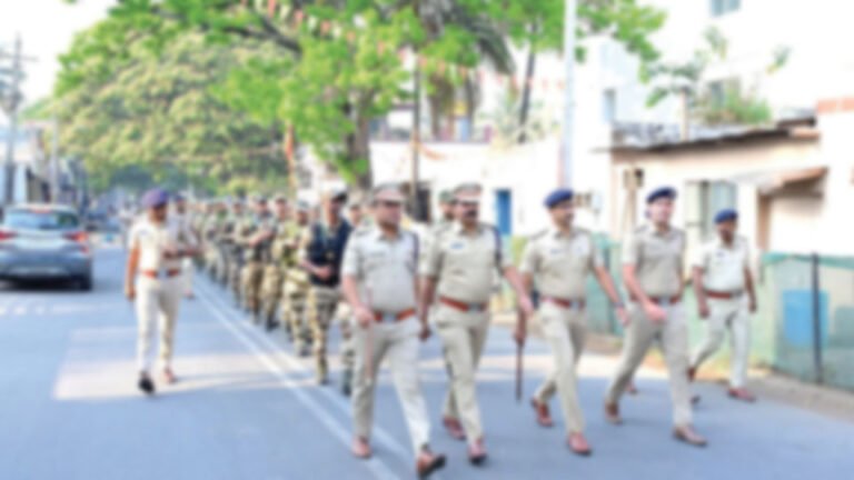 कल्याण पश्चिमेमध्ये पोलीसांकडून काढण्यात आला रूटमार्च